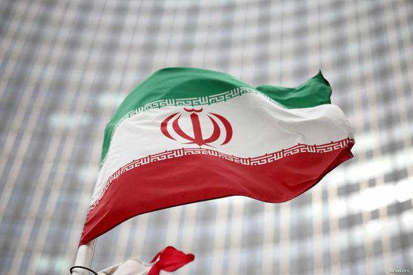 إيران تستدعي القائمين بأعمال سفارتي الدنمارك والسويد