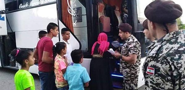 دفعة جديدة من النازحين تغادر إلى سوريا غداً
