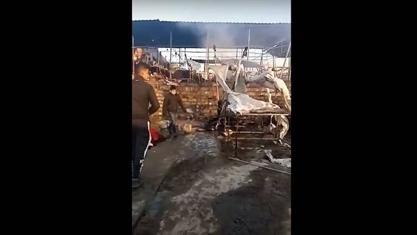 نشوب حريق كبير في سوق النبي يونس بمدينة الموصل