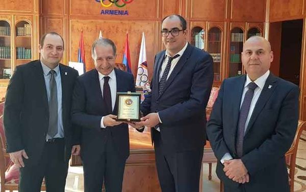 خلال زيارة وفد اللبنانية برئاسة همام الى يريفان
توقيع اتفاقية تعاون بين لبنان وارمينيا
لتبادل الخبرات والمعسكرات المشتركة
