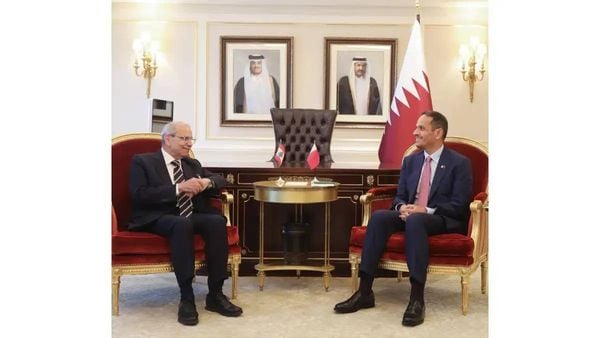سلام ونظيره القطري في نيويورك: لتكثيف الجهود لخفض التصعيد والحفاظ على أمن الخليج والمنطقة