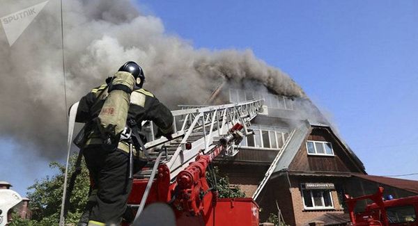 حريق في فندق في مدينة كراسنودار الروسية وإجلاء حوالي 100 شخص