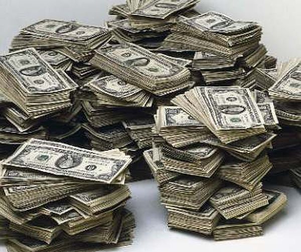 فازت بــ3 ملايين دولار وحصلت على مكافأة أيضاً!