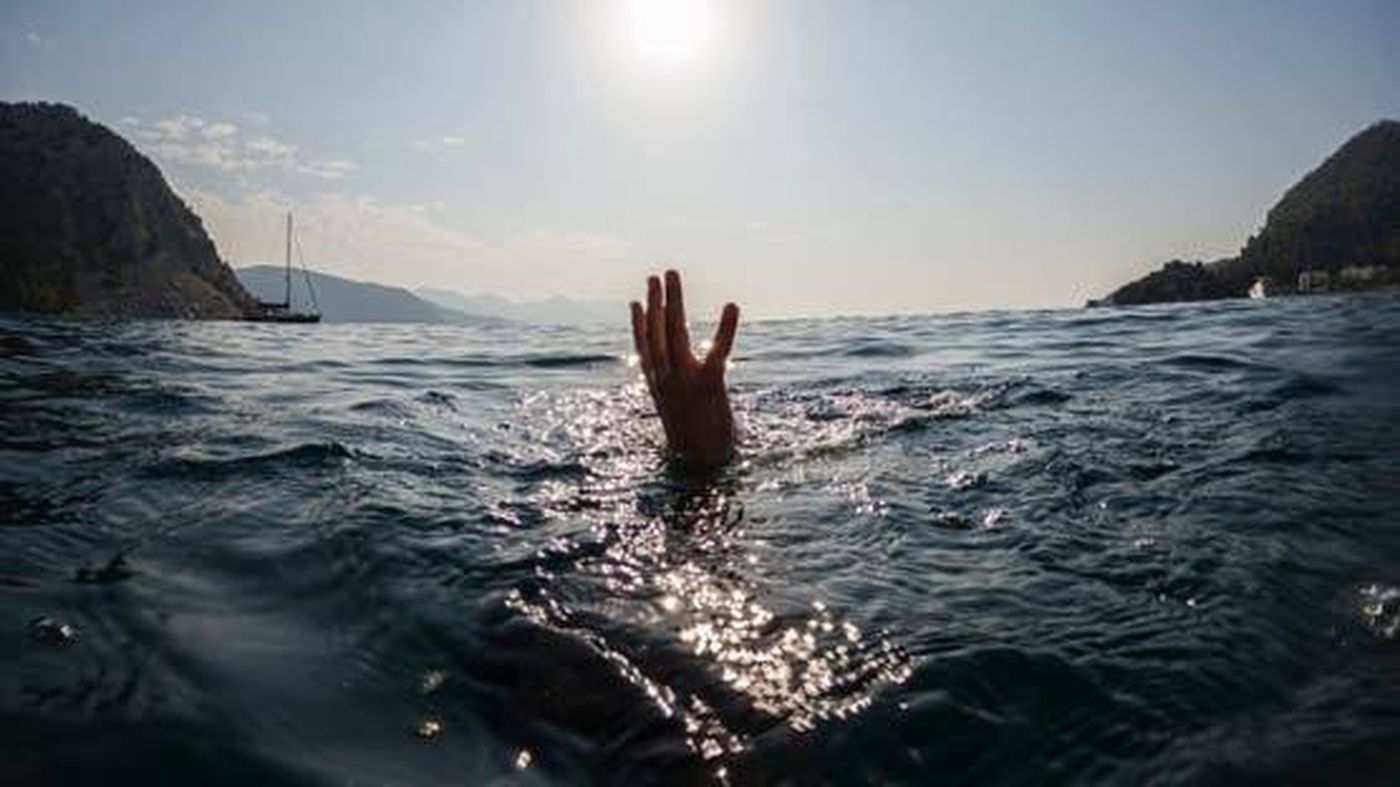 غرق شاب سوري أثناء السباحة قبالة شاطئ كازينو لبنان