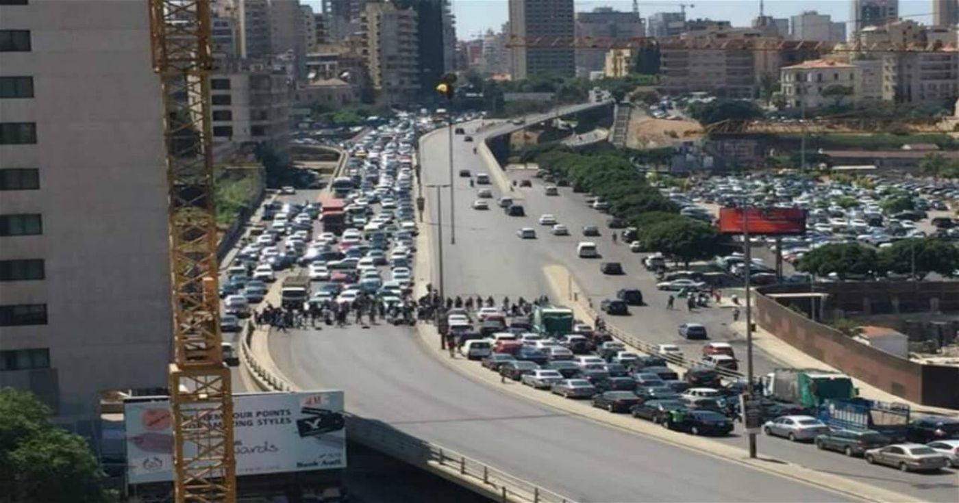اعتراضات نقابية على الزيادات الضريبية... وتلويح بالتصعيد