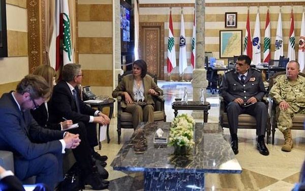 عرضت مع كوردون شؤون اللاجئين الفلسطينيين

الـحسن بحثت مع وزير الأمن البولندي

سبل التعاون لـمُـكافحة الإرهـاب