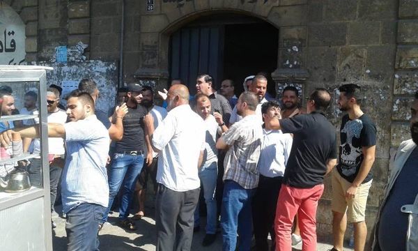ناشطون من ثورة المحرومين في طرابلس اعتصموا مطالبين بالكهرباء والاعتصام المفتوح غدا