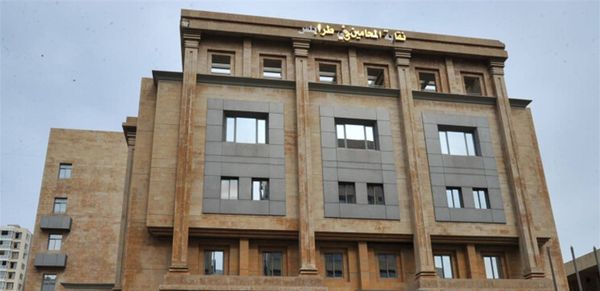 انتخابات نقابة محامي طرابلس تؤجل الى ١٩ الجاري...
هل يفوز مرشح المستقبل؟
