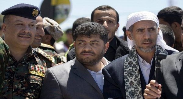 الحوثي: خطة أمريكية لتسريح المؤسستين العسكرية والأمنية كما فعلوا بالعراق