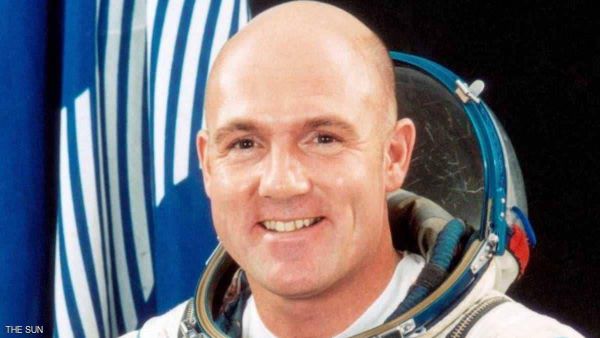 اتصل برقم الطوارئ من الفضاء.. فأثار الذعر في 