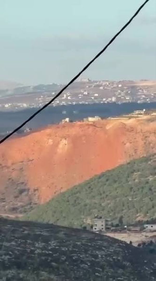 تفجيرات إسرائيلية تهز الجنوب.. وانهيار جزء من جبل القنطرة