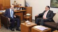 جعجع: أحزاب محور الممانعة و"التيار" يتحمّلون
مسؤوليّة ما ستؤول إليه الأوضاع المصرفيّة والنقديّة