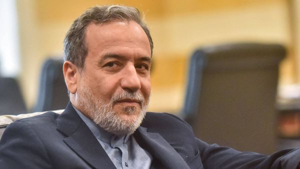 عراقجي: نحن مستعدون للحرب... وترامب حكيم بما يكفي!