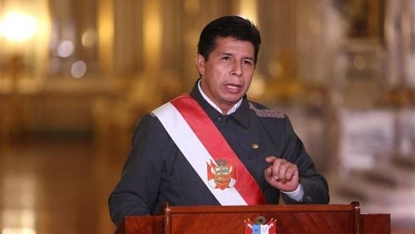 تمديد حبس رئيس البيرو المعزول
