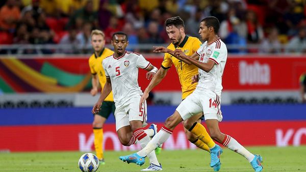 استراليا تطيح بالامارات وتواجه البيرو في الملحق النهائي