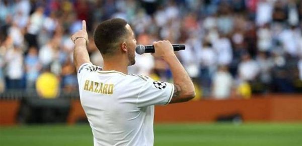 بعد ساعات من وصول هازارد.. "المشكلة الأولى" تدب بريال مدريد