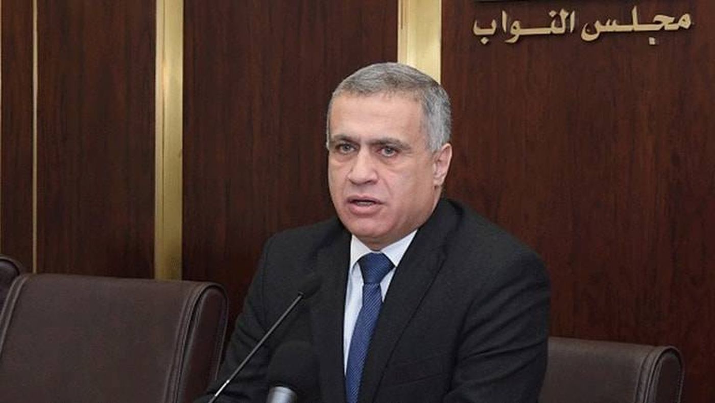 طرابلسي: توزيع التعاقد على أربع دفعات
في 