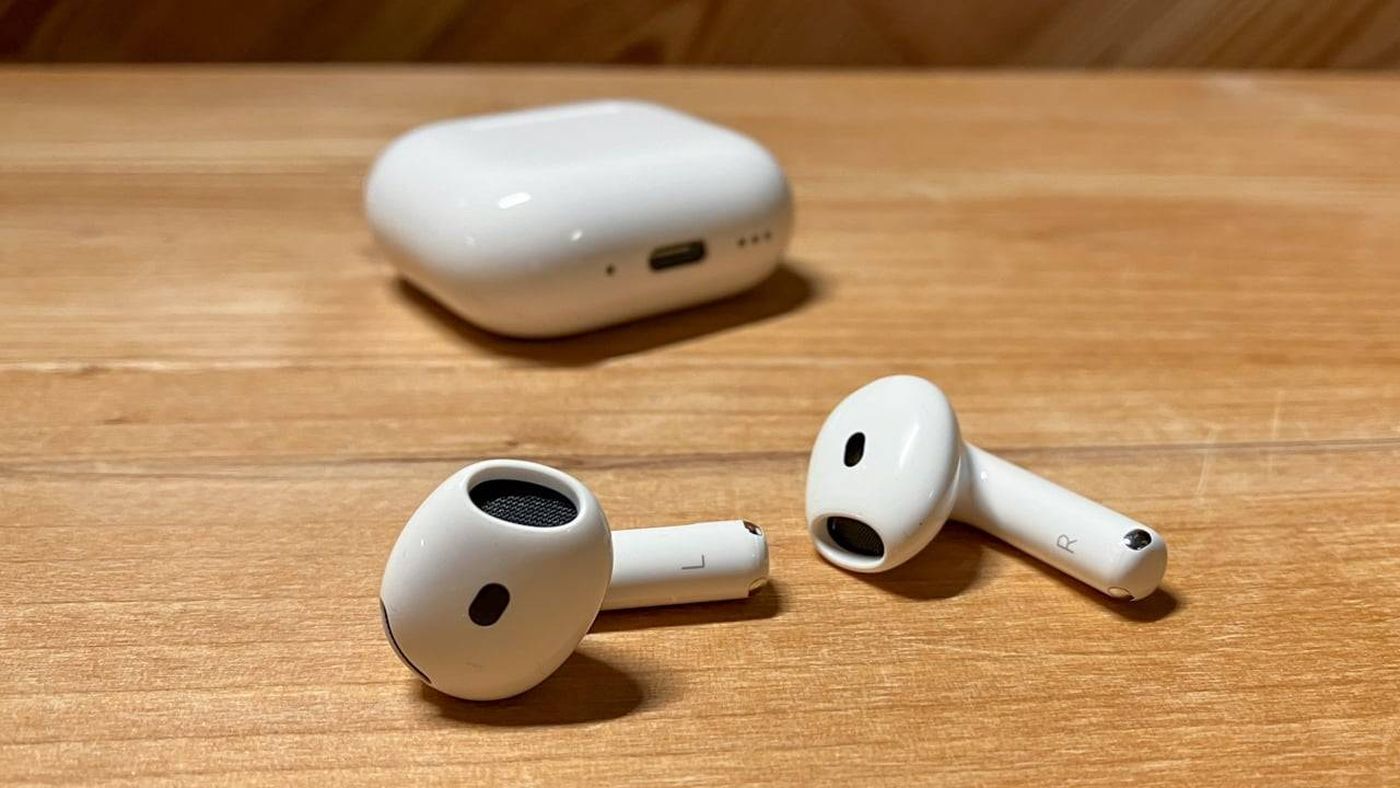 أبل تطلق الترجمة الفورية عبر AirPods مع iOS 26