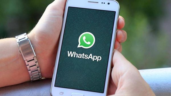 ما حقيقة فرض رسوم إضافية على "واتساب" في لبنان؟!
