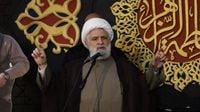حزب الله عن قيادة الجيش: قدّمنا كلّ الخيارات لإنجاز هذا الإستحقاق
والمقاومة على أعلى جهوزيّة لأيّ احتمال يُمكن أن يطرأ في الجنوب