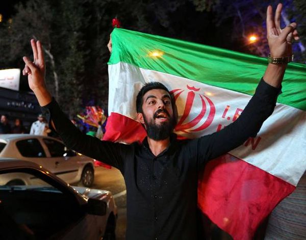إيران : الثورة الإسلاميّة والدولة الوطنيّة !!