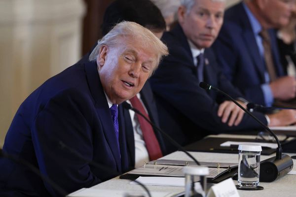 ترامب مصمم على الحصول على غرينلاند... والناتو يناقش تعزيز الوجود العسكري فيها