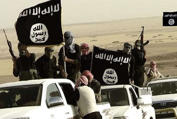 السفارة الأميركيّة في بغداد كانت تعلم «باجتياح داعش» للعراق ولم تبلّغ
التنظيم ضرب في الضاحية عبر قتيبة الساطم
فردّ حزب الله بتجفيف معاقلهم لتفخيخ السيّارات في يبرود