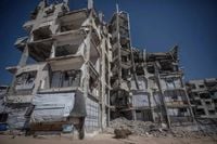 9 إصابات بنيران الاحتلال في غزة وخطة طوارئ لإزالة 255 مبنى متضررًا