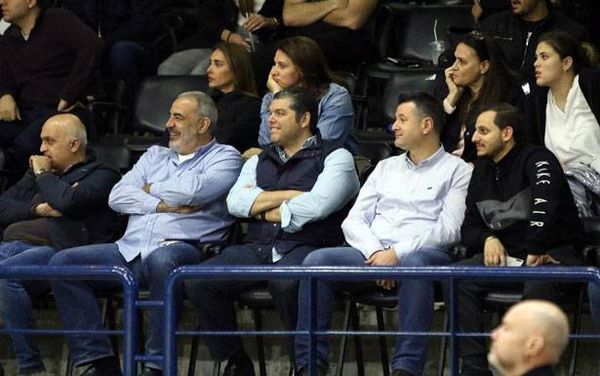 بطولة لبنان في كرة السلة :

الشانفيل والهومنتمن يتقدمان (1-0)