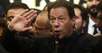 فوز عمران خان في الانتخابات الفرعية في باكستان