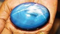 أكبر ياقوتة زرقاء في العالم تستخرج في سريلانكا