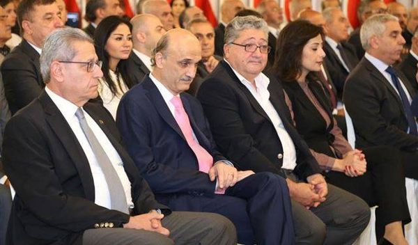 جسر جوّي بين بعبدا ومعراب