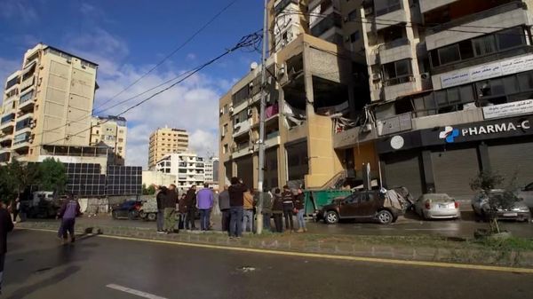 مقتل 10 أشخاص بانفجار صهريج وقود على طريق سريع غربي إيران