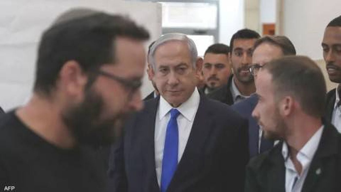 نتنياهو يمثل مجددا أمام المحكمة الإسرائيلية للرد على تهم الفساد التي تلاحقه في الملف “4000”.. ماذا عن طلب العفو؟