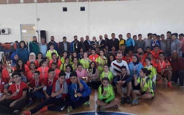 ثانوية الشهيد رفيق الحريري بطلة
محافظة عكار بكرة الصالات المدرسية
