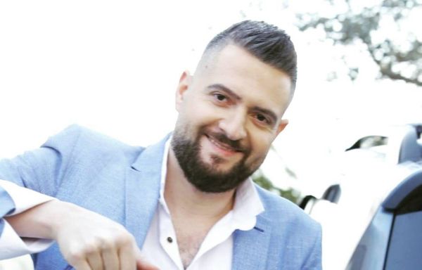علاء خزام: فنان لبناني يلمع نجمه في الخارج حاملاً اللهجة اللبنانية دائماً