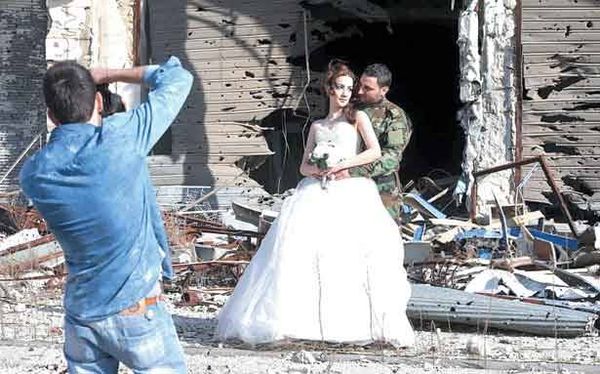 الجيش السوري يطوق ريف حلب الشمالي ويتقدم في درعا
انقرة تنفي التوغل العسكري وموسكو تتابع الخطة السعودية