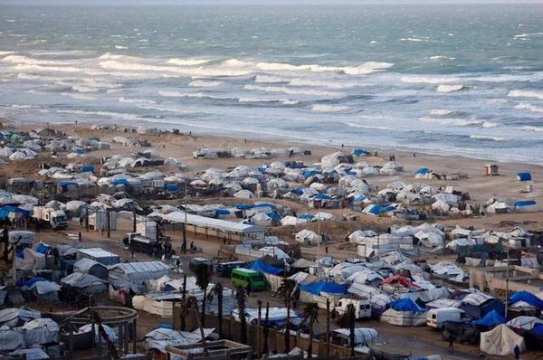 إصابة 5 صيادين فلسطينيين برصاص البحرية الإسرائيلية قبالة غزة
