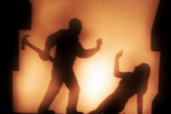 مصاصو الدماء في منازلنا تحت غطاء الشرع... منال عاصي آخر ضحاياهم!