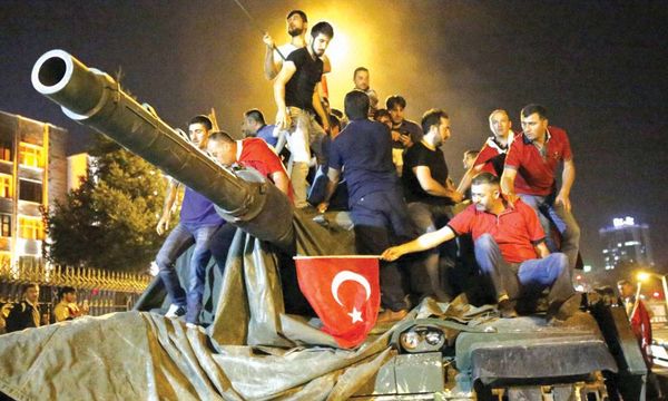 انتهى انقلاب غولن... بدأ انقلاب أردوغان