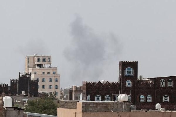 التحالف السعودي: اعتراض وتدمير 3 صواريخ باليستية حوثية باتجاه خميس مشيط