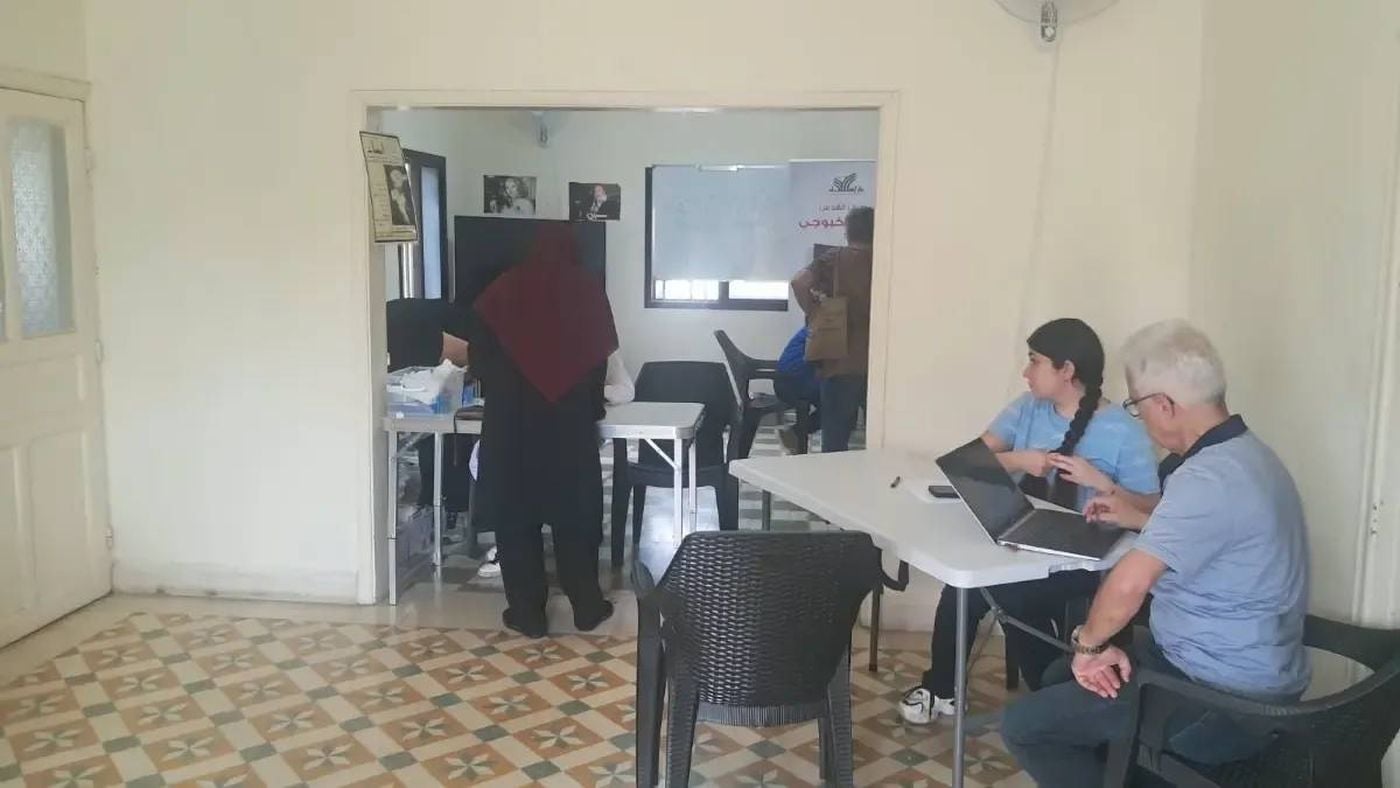 يوم طبي مجاني في بيروت بمشاركة واسعة من النازحين وأهالي المنطقة