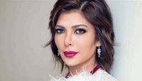 إهداء لزوجها فائق حسن... أصالة تطلق أغنية "شايفة فيك"