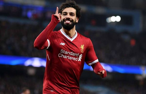 بالفيديو: محمد صلاح يحرز هدف رائع من الركلة الركنية!