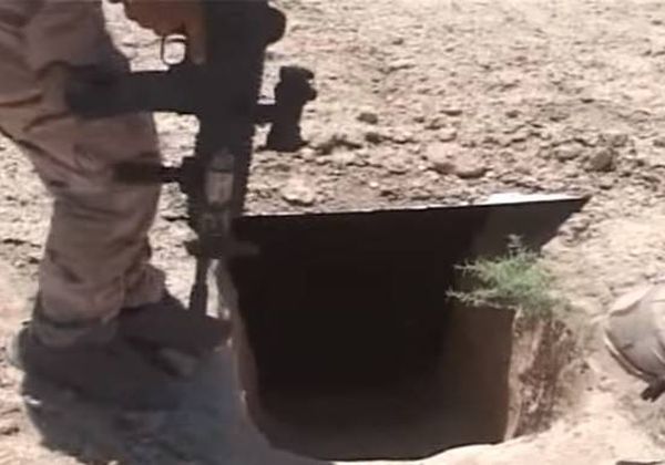 بالفيديو.. خنادق "داعش" حول الفلوجة المرعبة.