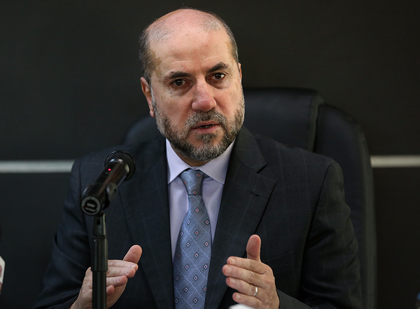 مستشار الرئيس الفلسطيني: حماس وافقت على تسليم كل شيء في غزة