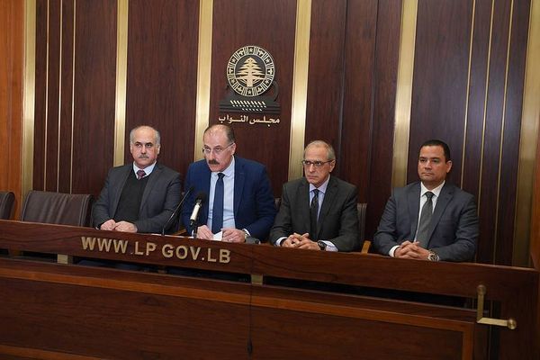 اللقاء الديموقراطي تقدم باقتراح قانون ينظم فتح اعتمادات للوزارات
