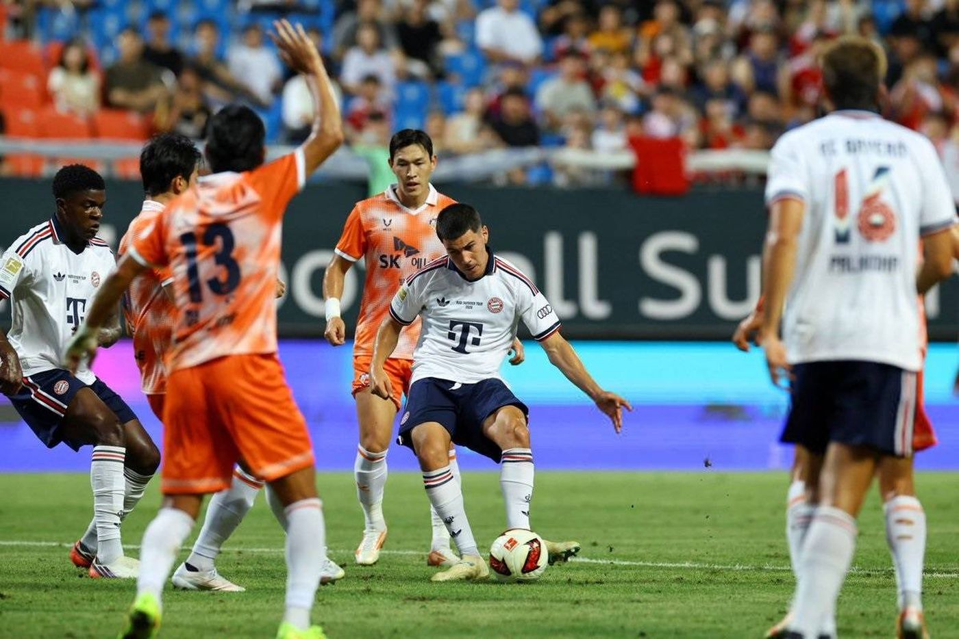 بايرن ميونيخ يفتتح جولته التحضيرية في آسيا بانتصار صعب