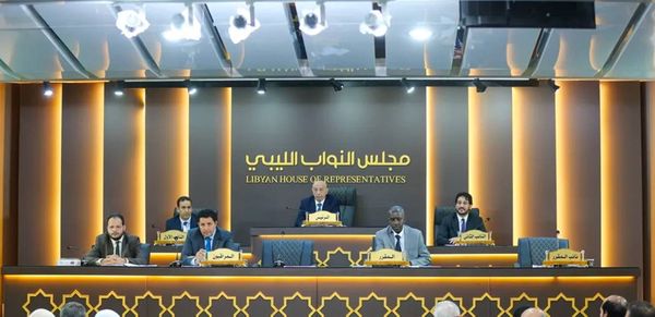 ليبيا: مجلس النواب يصوّت بالإجماع على إنهاء ولاية السلطة التنفيذية بطرابلس