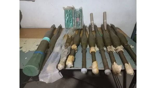 الجيش يوقف سورياً حاول تهريب قذائف صاروخية إلى لبنان